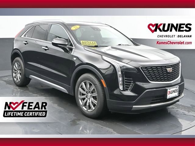 2022 Cadillac XT4 Premium Luxury