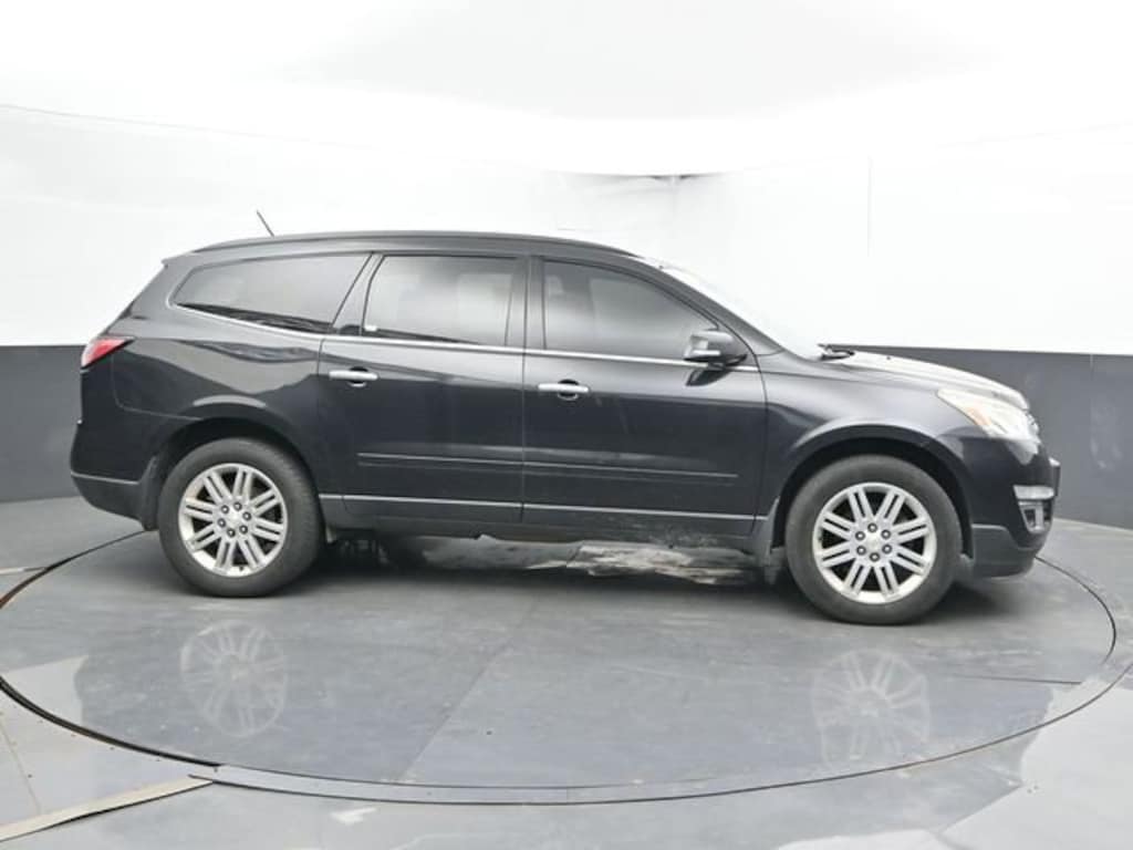 Used 2014 Chevrolet Traverse LT SUV