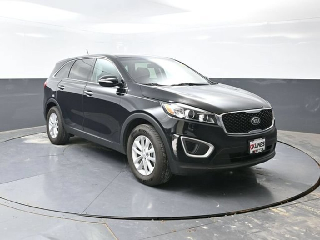 Used 2017 Kia Sorento L