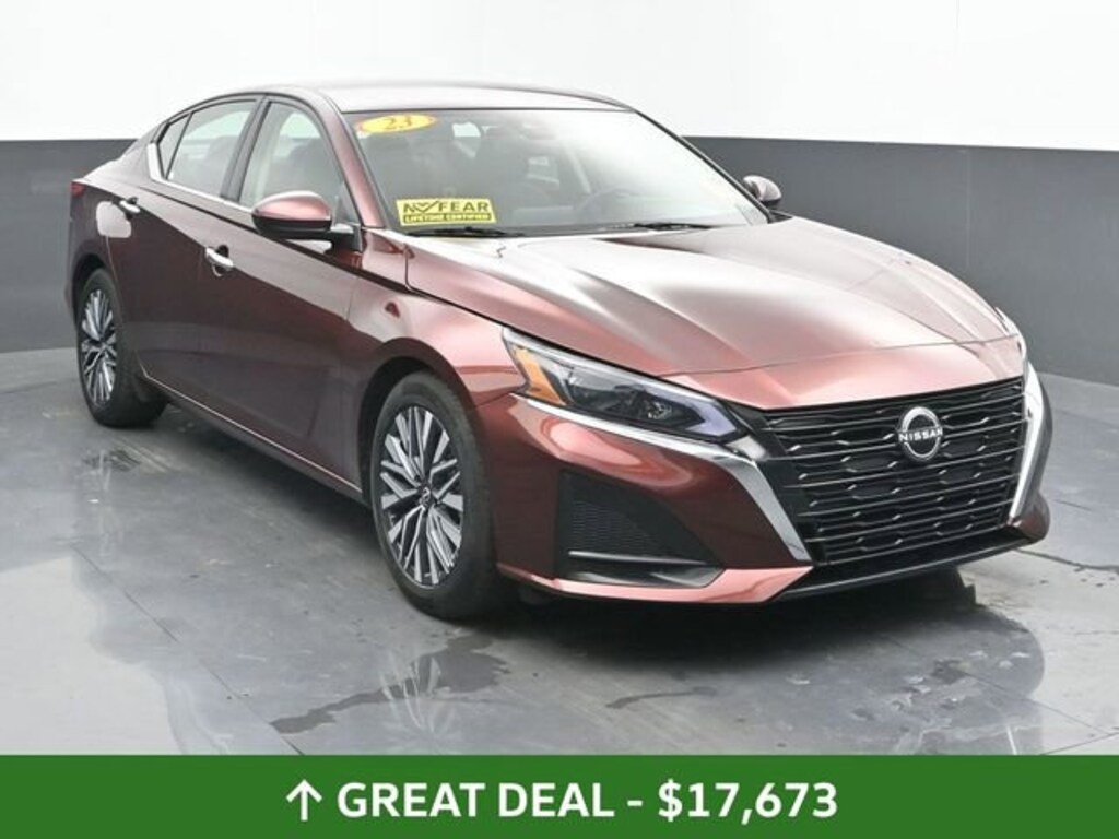 Used 2023 Nissan Altima 2.5 SV