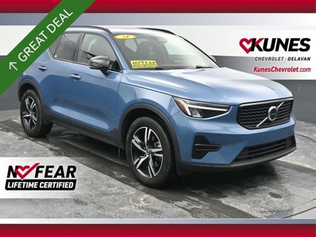 Used 2024 Volvo XC40 Core Bright Theme