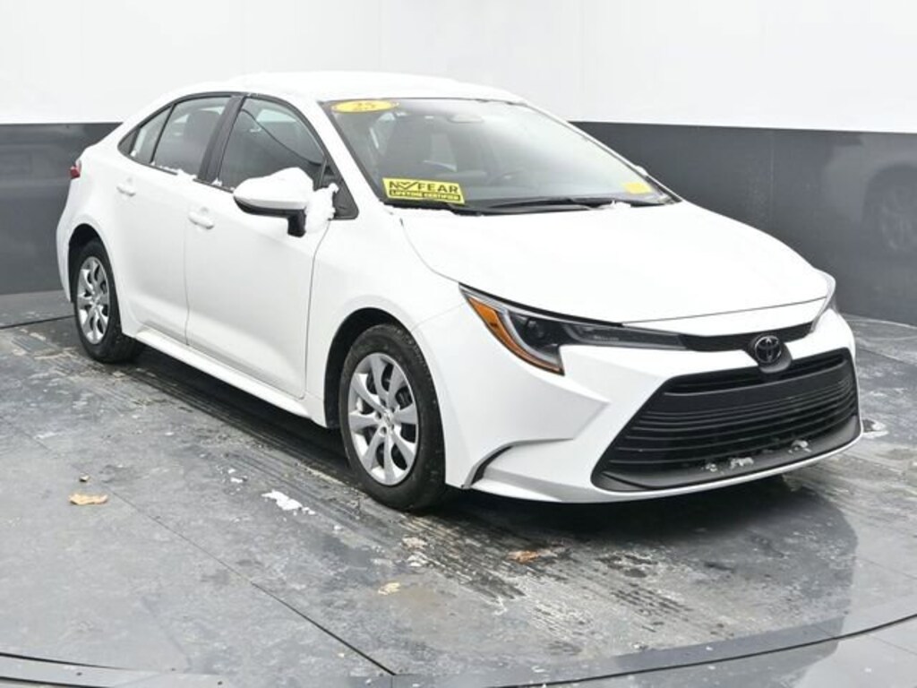 Used 2025 Toyota Corolla LE