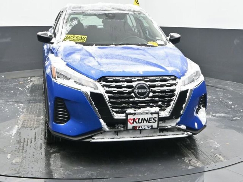 Used 2023 Nissan Kicks SV