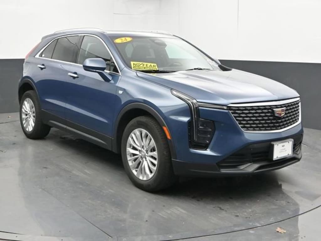 Used 2024 CADILLAC XT4 Luxury SUV