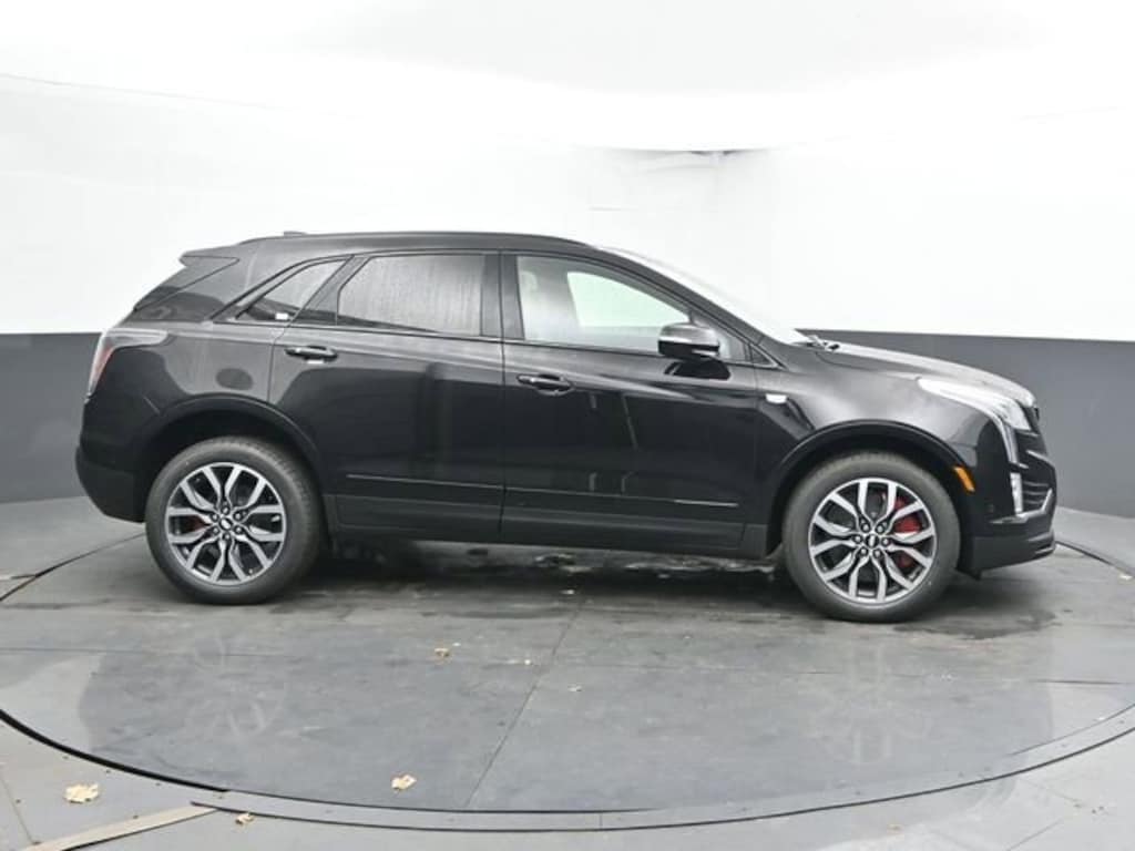New 2026 CADILLAC XT5 Sport SUV