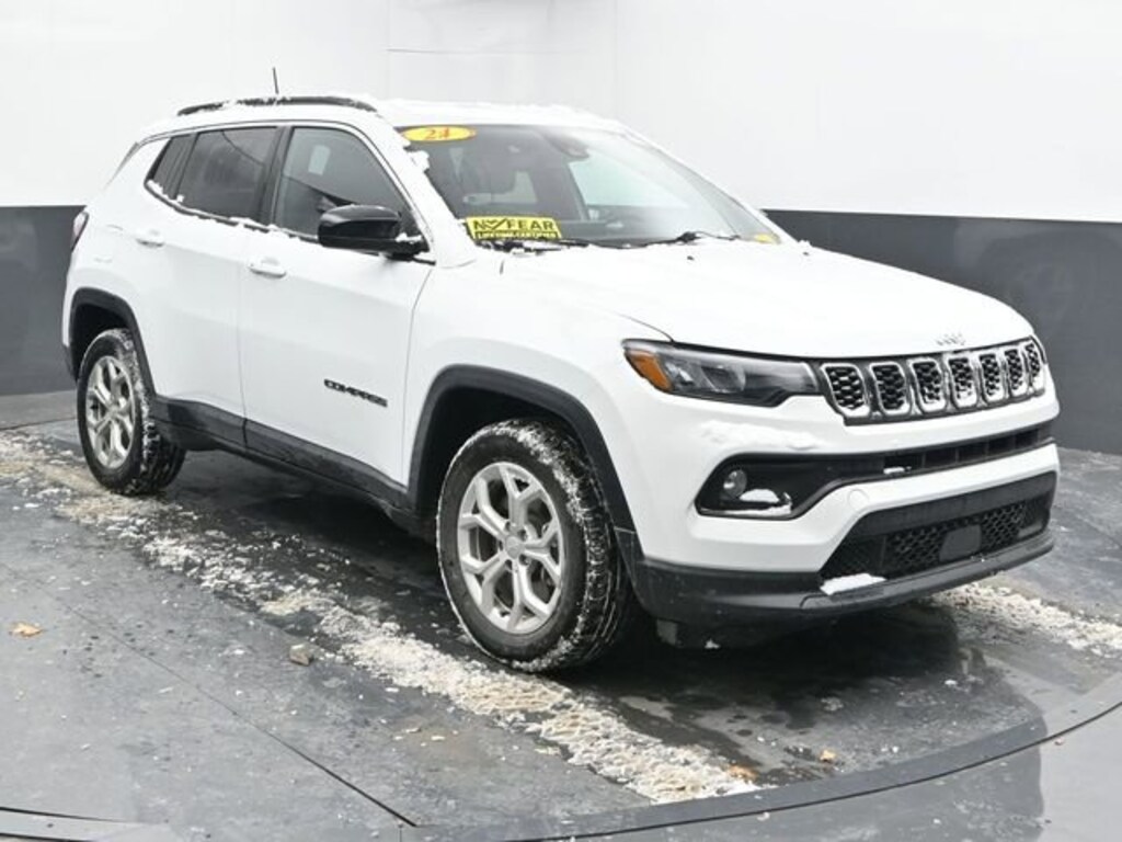 Used 2024 Jeep Compass Latitude