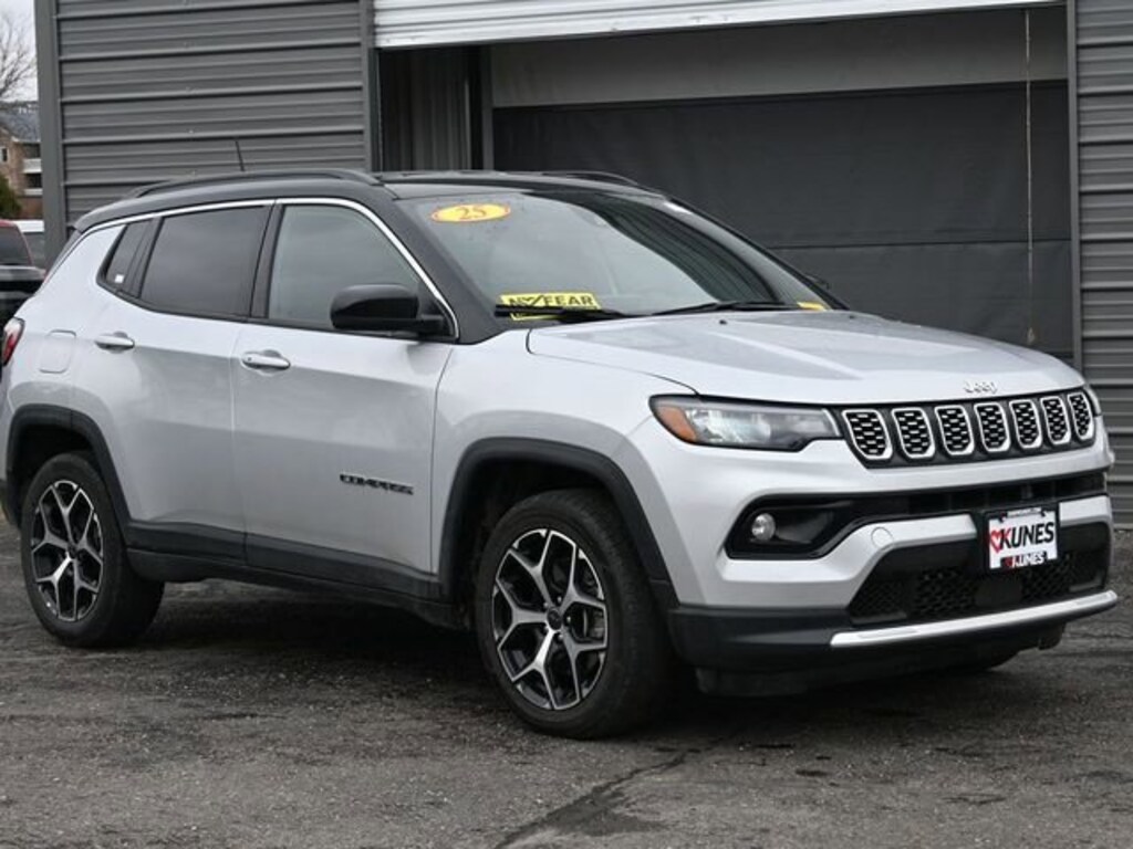 Used 2025 Jeep Compass Limited