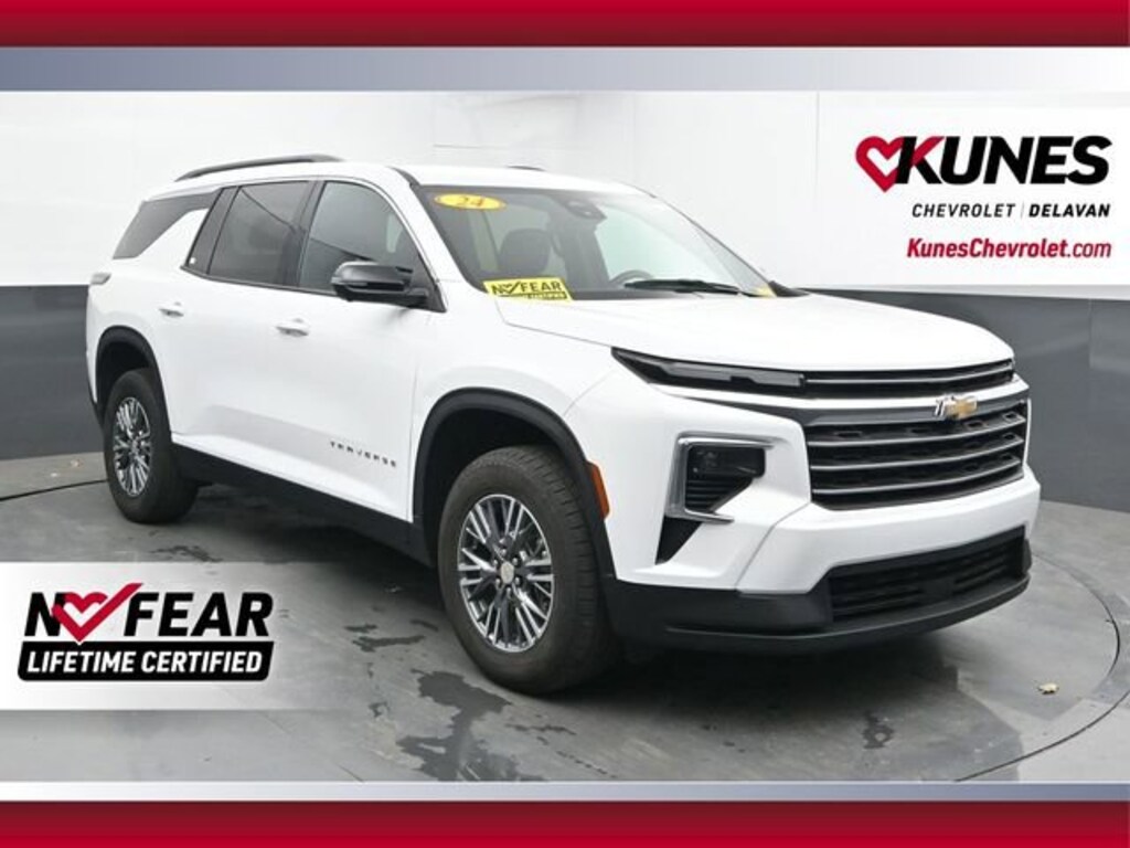 Used 2024 Chevrolet Traverse LT SUV