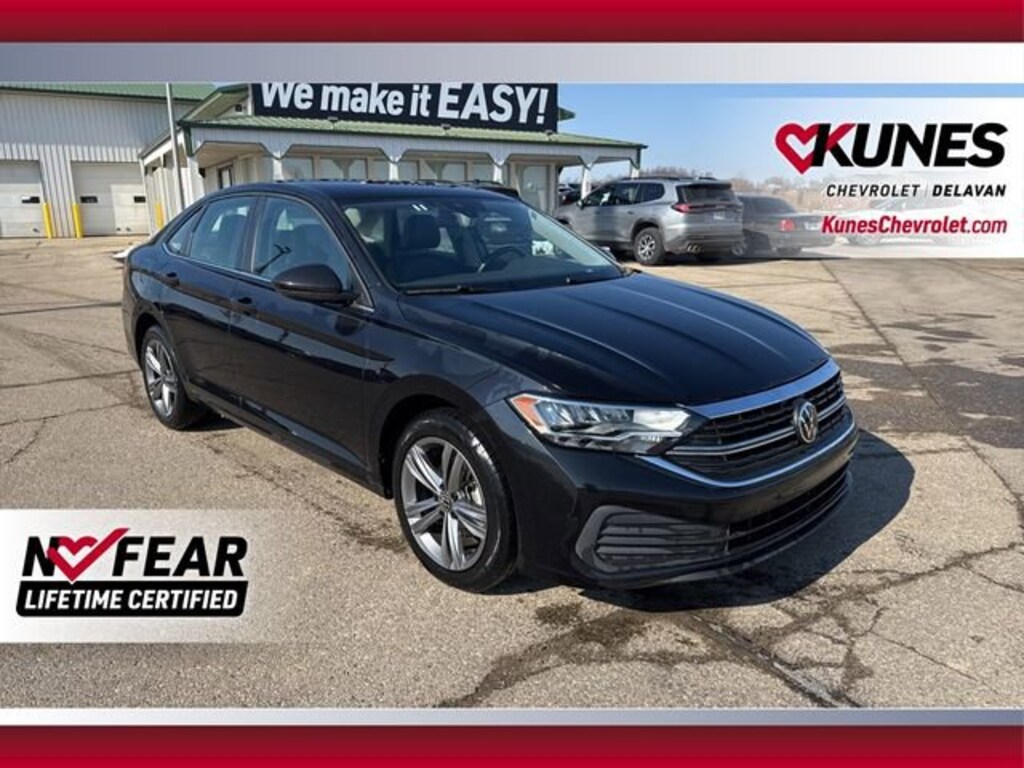 Used 2024 Volkswagen Jetta SE
