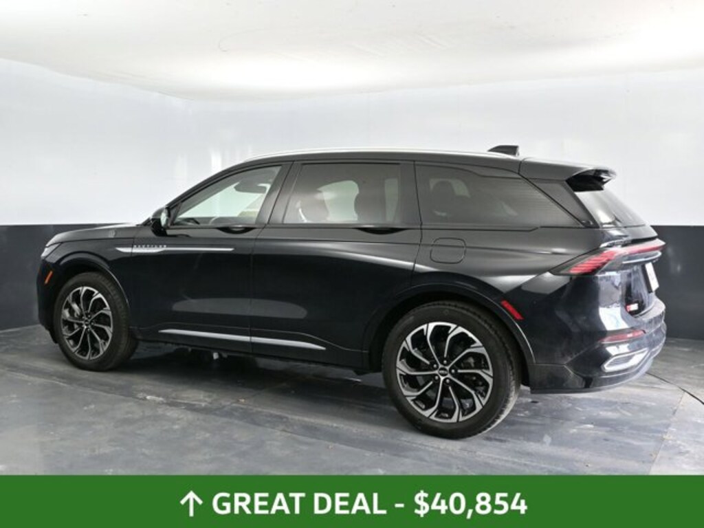Used 2024 Lincoln Nautilus Reserve