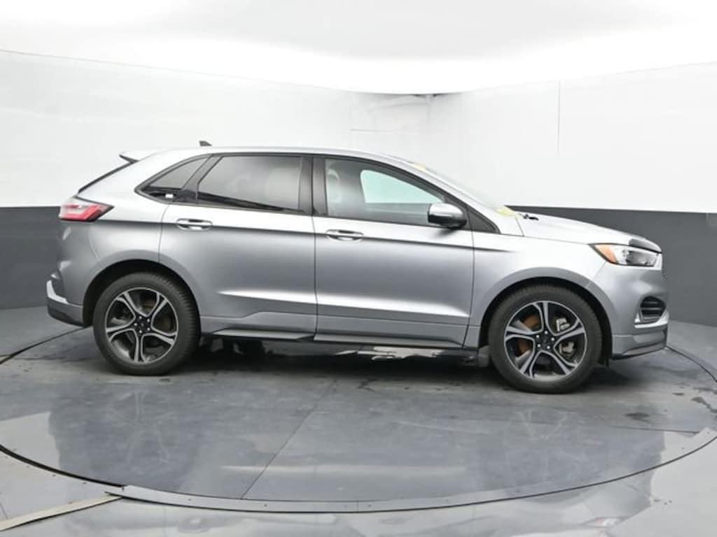Used 2021 Ford Edge ST