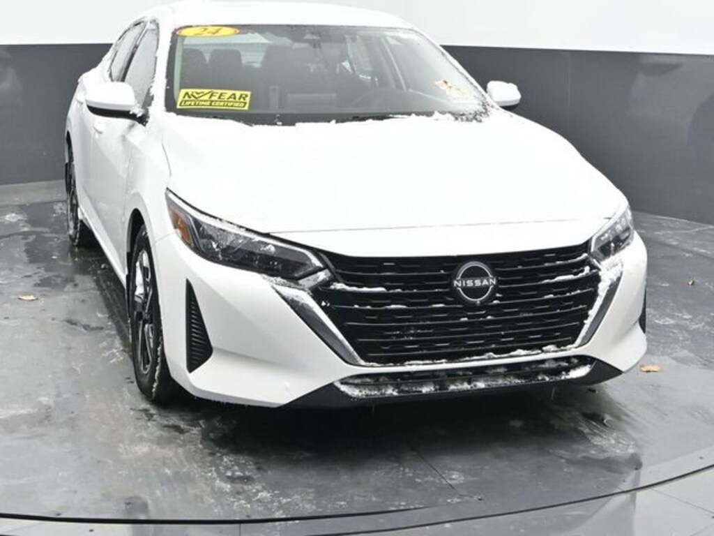 Used 2024 Nissan Sentra SV
