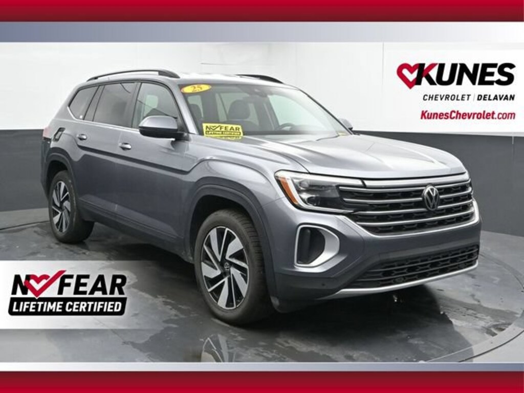 Used 2025 Volkswagen Atlas 2.0T SE w/Technology