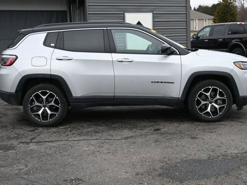 Used 2025 Jeep Compass Limited