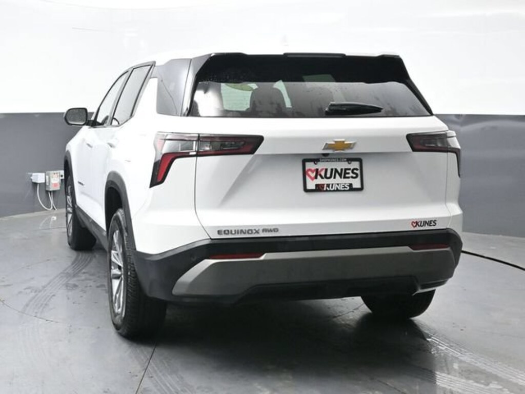 Used 2025 Chevrolet Equinox LT SUV
