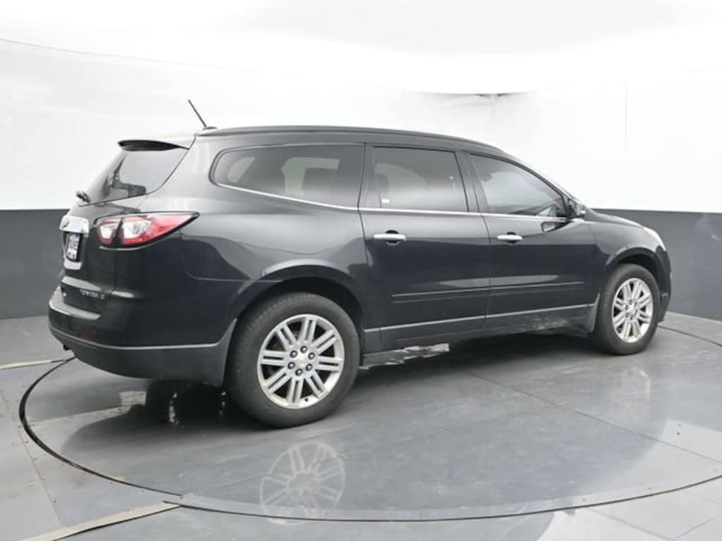 Used 2014 Chevrolet Traverse LT SUV