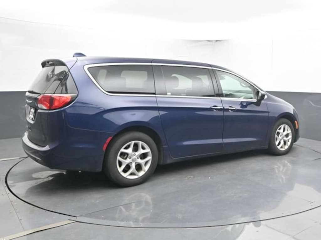 Used 2017 Chrysler Pacifica Touring Plus