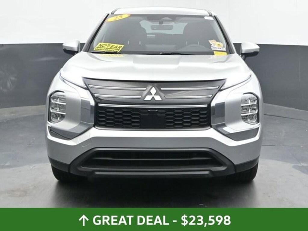 Used 2025 Mitsubishi Outlander ES