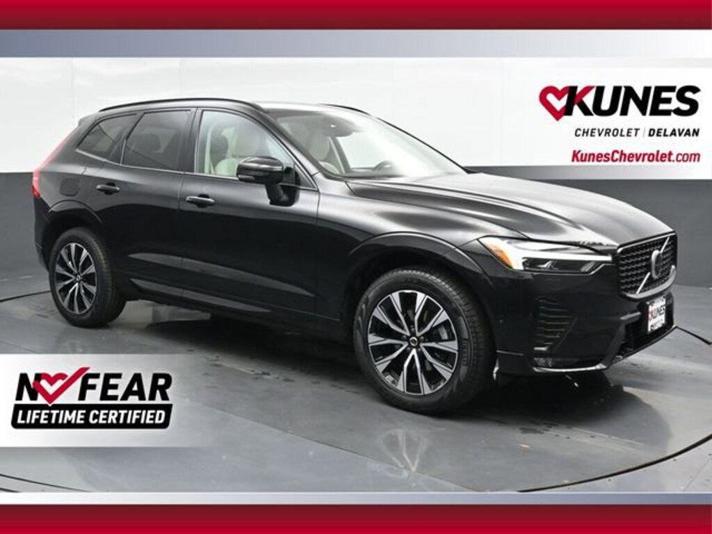 Used 2023 Volvo XC60 Plus Dark Theme