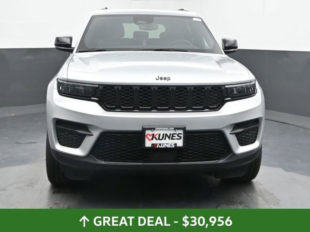 Used 2024 Jeep Grand Cherokee Altitude