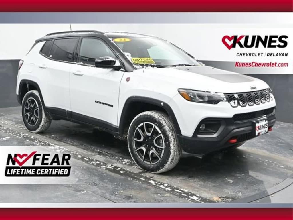 Used 2024 Jeep Compass Trailhawk