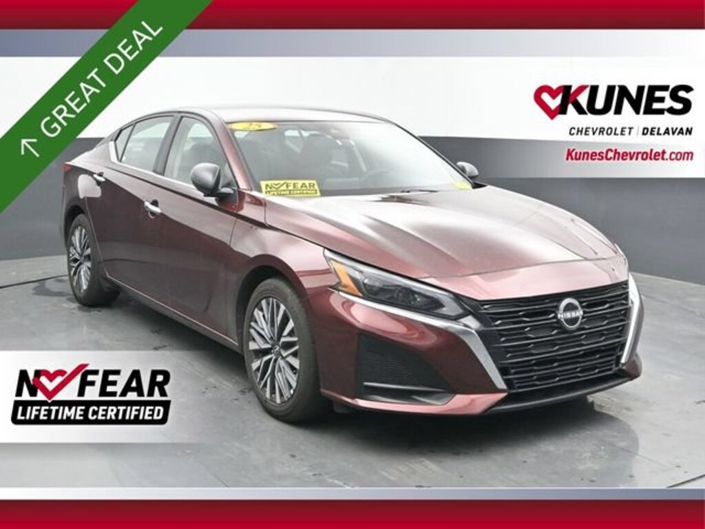 Used 2025 Nissan Altima SV