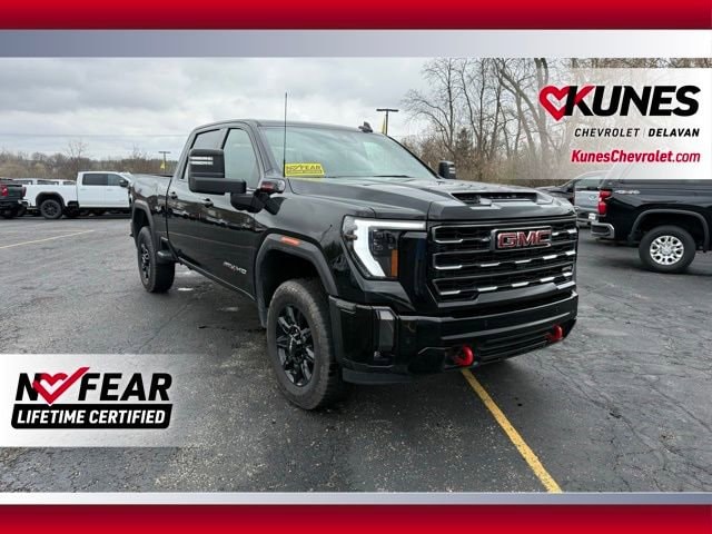 2024 GMC Sierra 4WD Crew Cab Standard Box AT4's photo