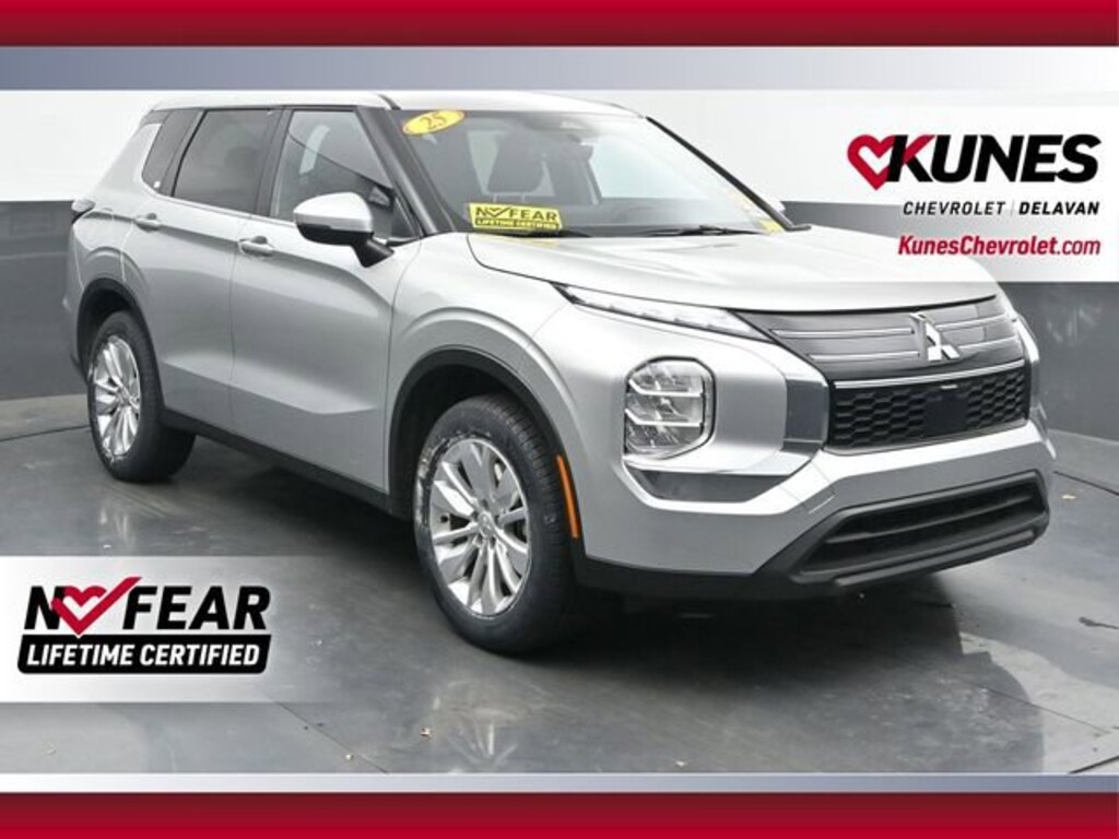 Used 2025 Mitsubishi Outlander ES