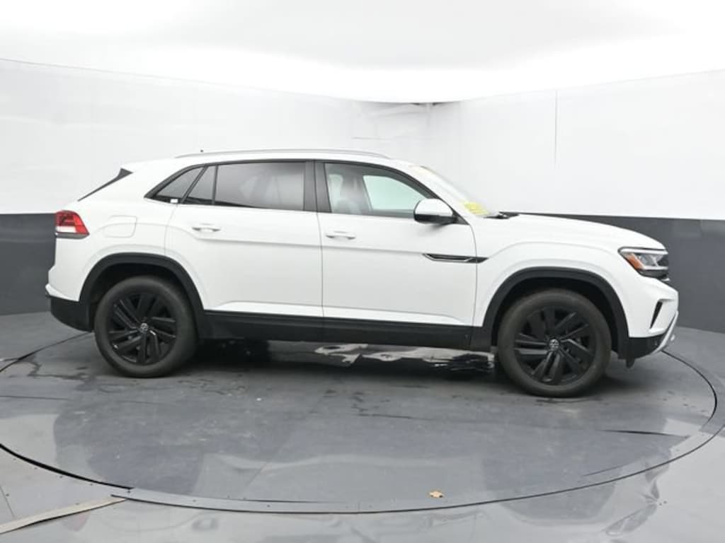 Used 2022 Volkswagen Atlas Cross Sport 3.6L V6 SE w/Technology