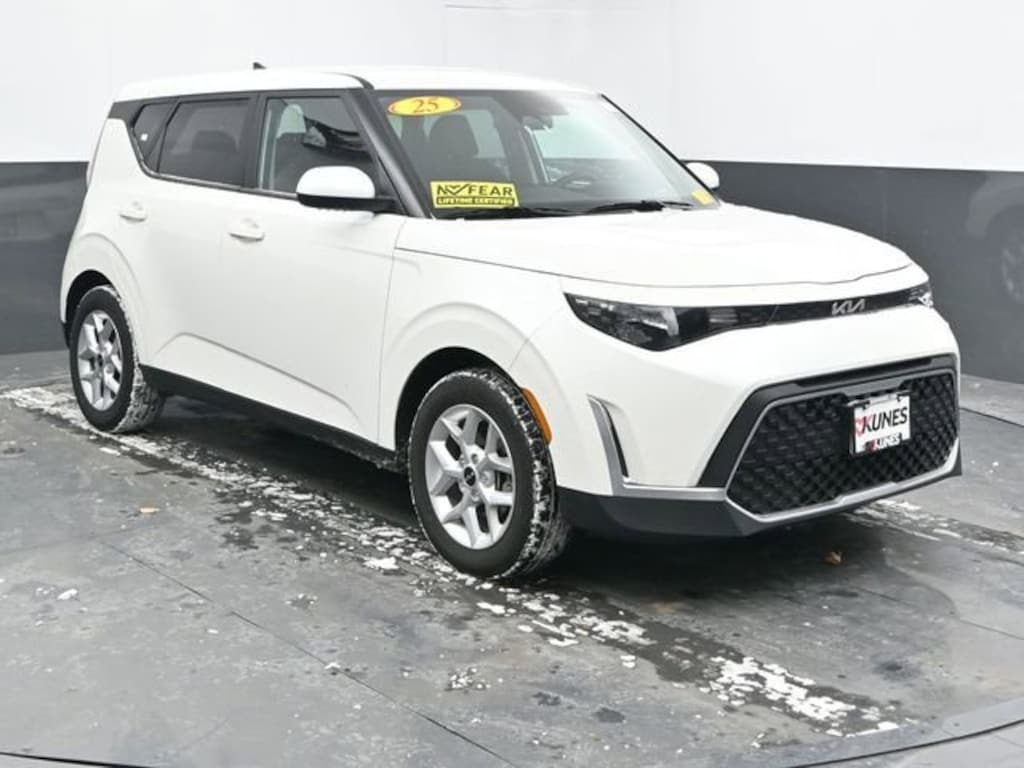 Used 2025 Kia Soul LX