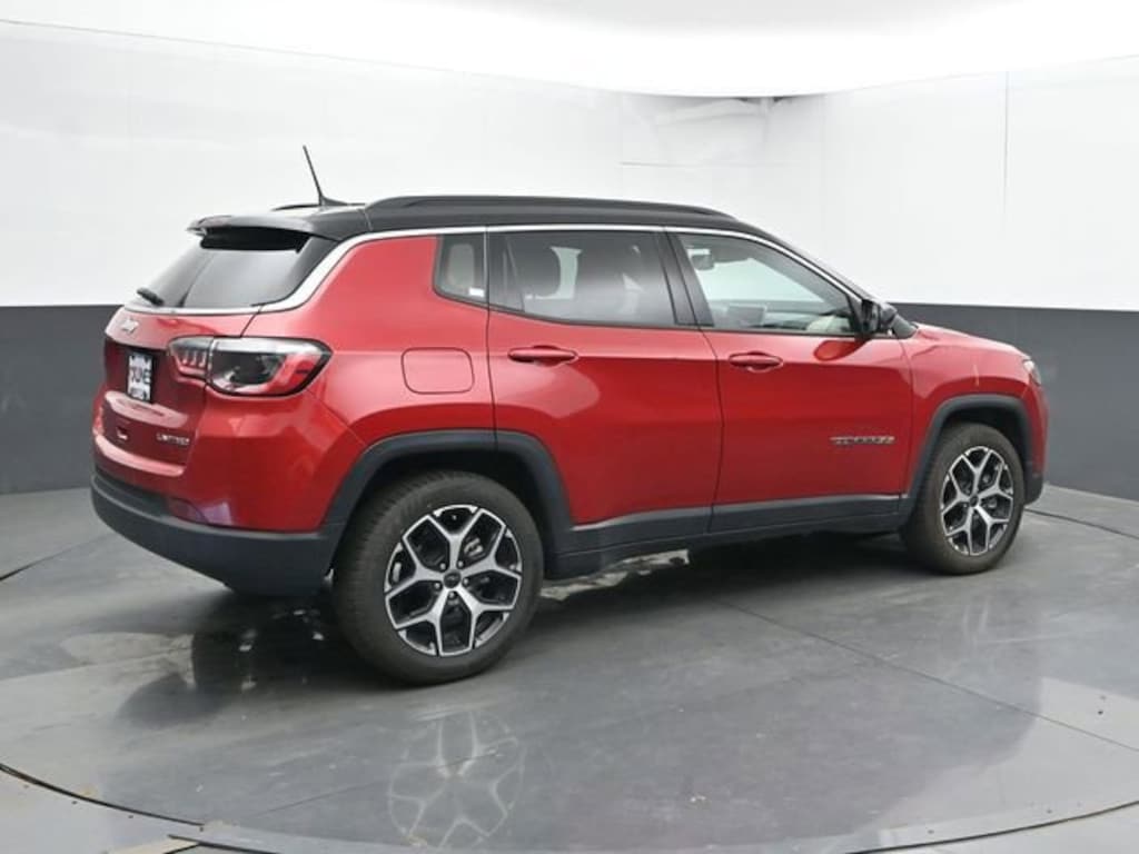 Used 2025 Jeep Compass Limited