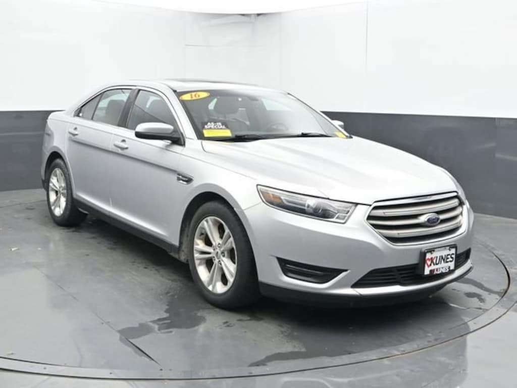 Used 2016 Ford Taurus SEL