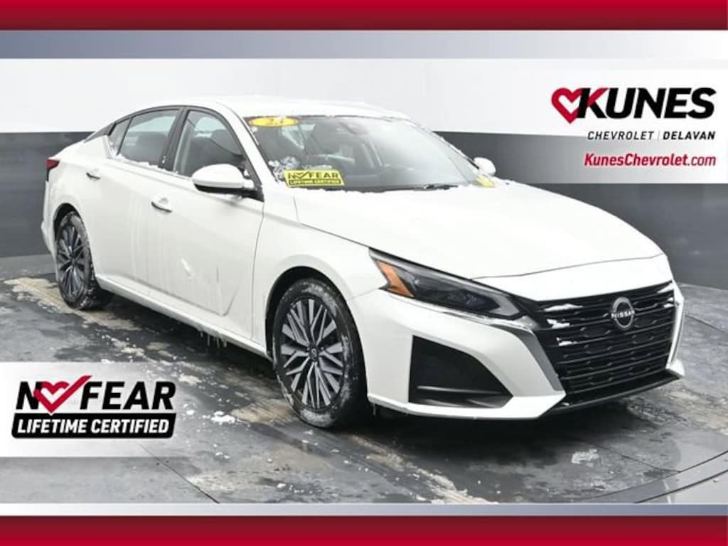 Used 2023 Nissan Altima 2.5 SV