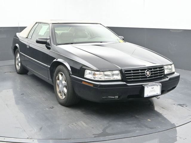 Used 2000 Cadillac Eldorado TOURING with VIN 1G6ET1298YU153621 for sale in Delavan, WI