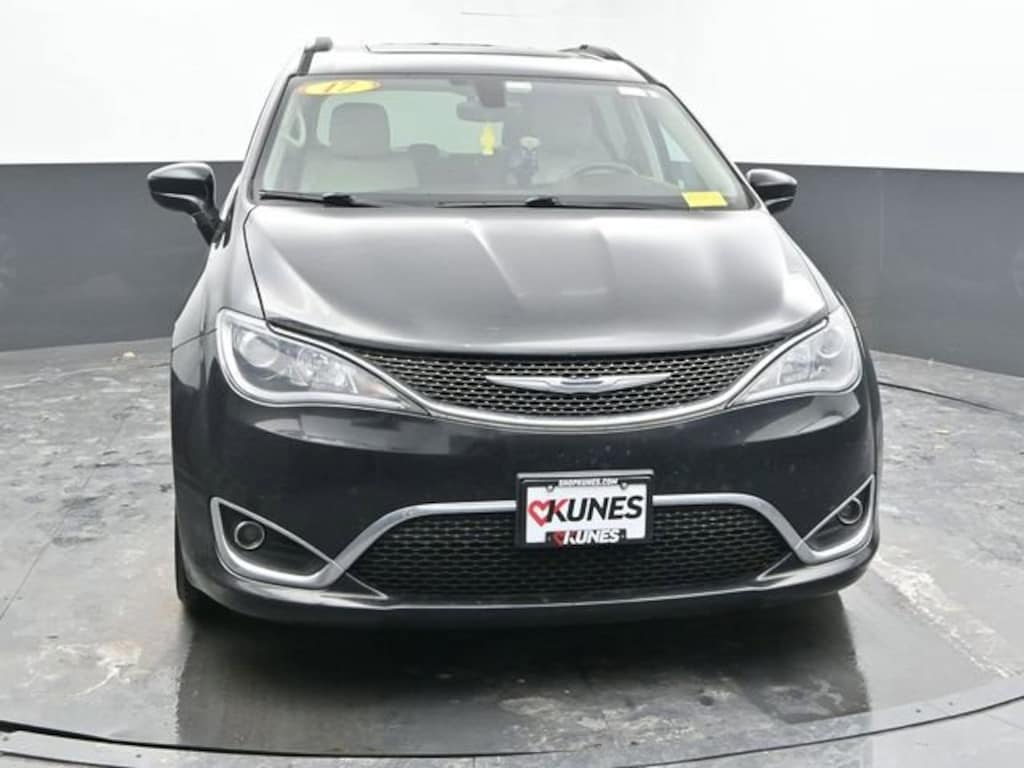 Used 2017 Chrysler Pacifica Touring-L