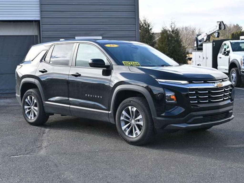 Used 2025 Chevrolet Equinox LT SUV