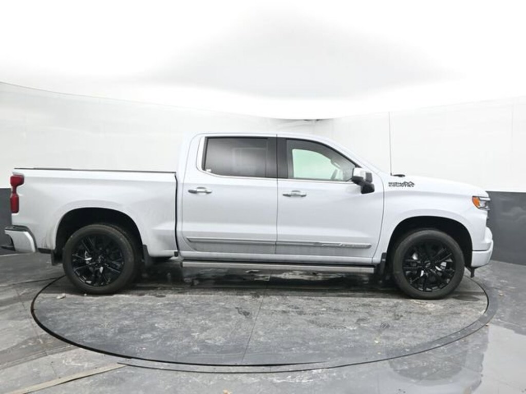 New 2026 Chevrolet Silverado 1500 High Country Truck