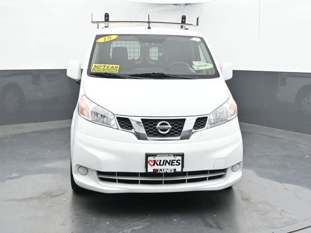 2018 Nissan NV200 SV photo 2