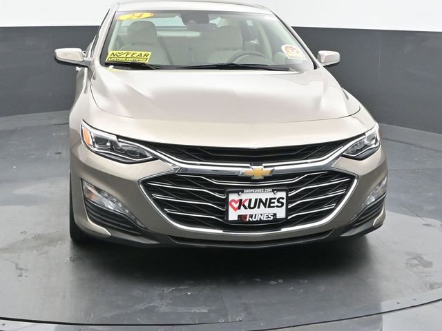 2024 Chevrolet Malibu Premier 2LT photo 3