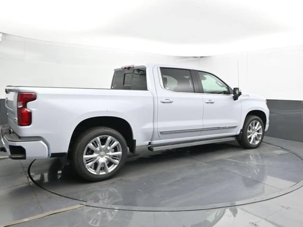 New 2026 Chevrolet Silverado 1500 High Country Truck