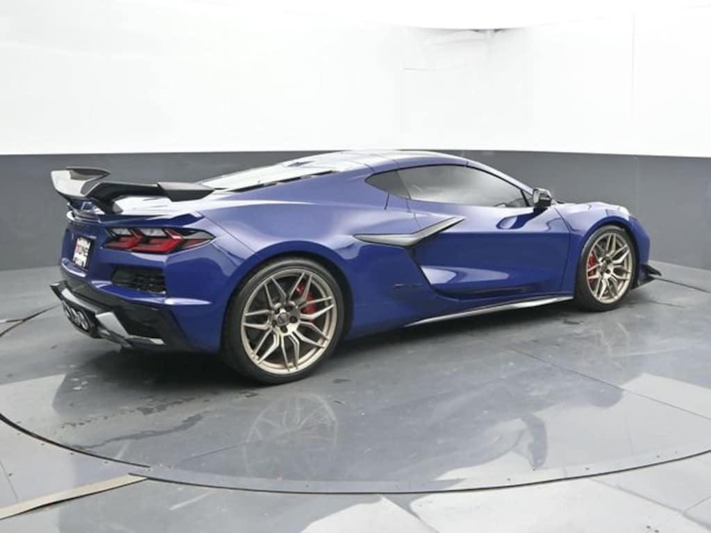 Used 2025 Chevrolet Corvette Z06 3LZ Performance