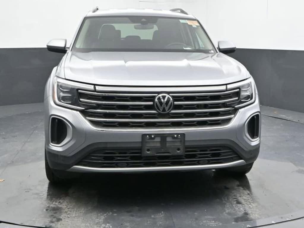 Used 2024 Volkswagen Atlas 2.0T SE w/Technology