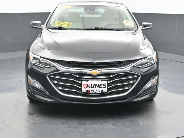 2024 Chevrolet Malibu Premier 2LT photo 3