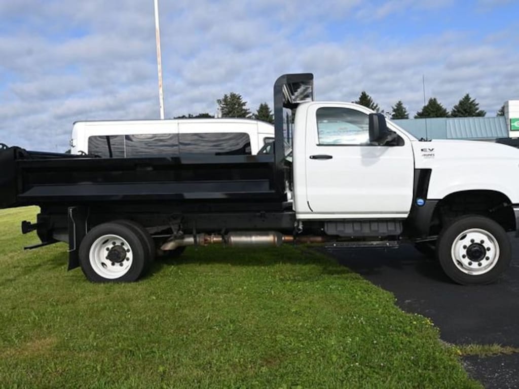 Used 2022 International CV515