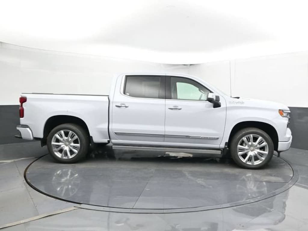 New 2026 Chevrolet Silverado 1500 High Country Truck