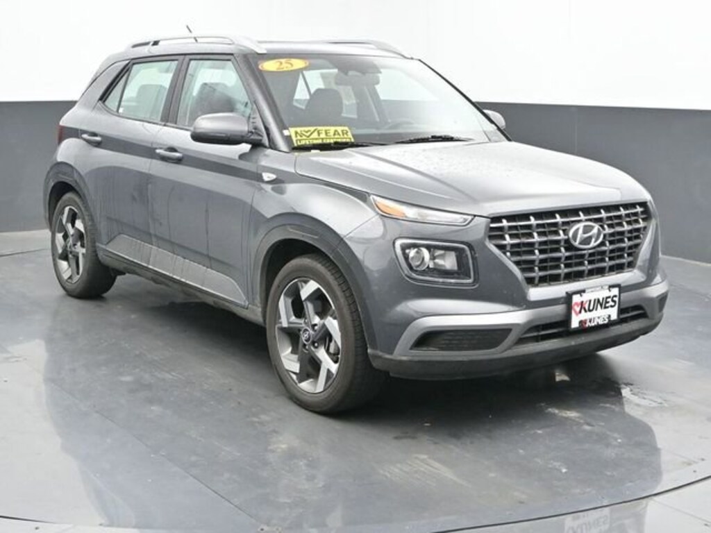 Used 2025 Hyundai Venue SEL