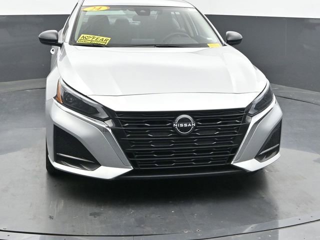 2024 Nissan Altima 2.5 SV photo 3