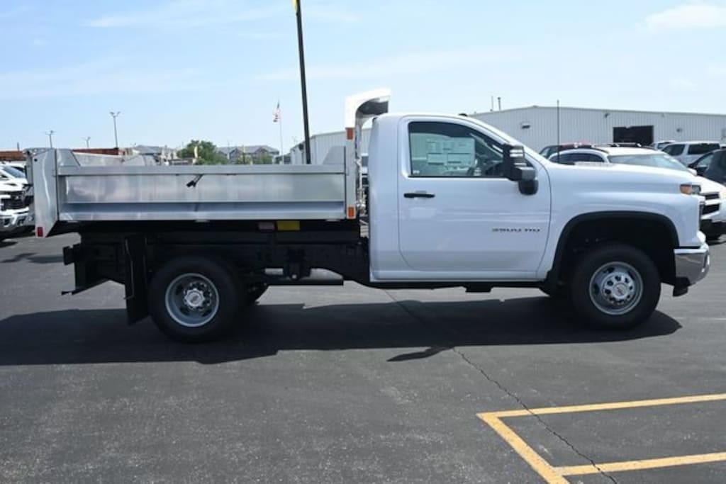 New 2026 Chevrolet Silverado 3500 HD Chassis Cab Work Truck Truck