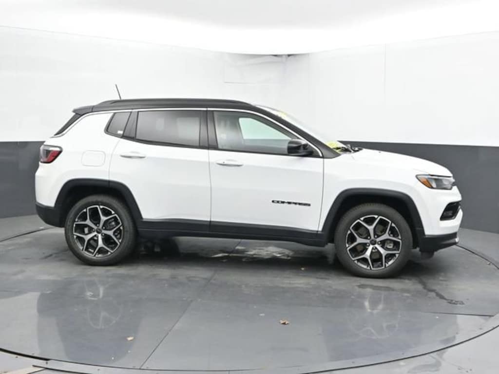 Used 2025 Jeep Compass Limited