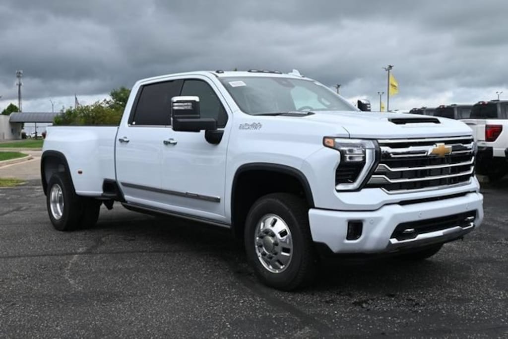 New 2026 Chevrolet Silverado 3500 HD High Country DRW Truck